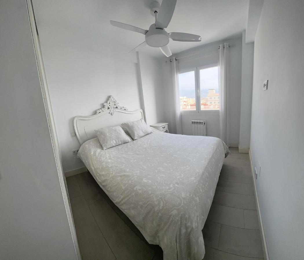 Piso A 50 M Del Mar - Mejores Vistas De Торре-дель-Мар Екстер'єр фото